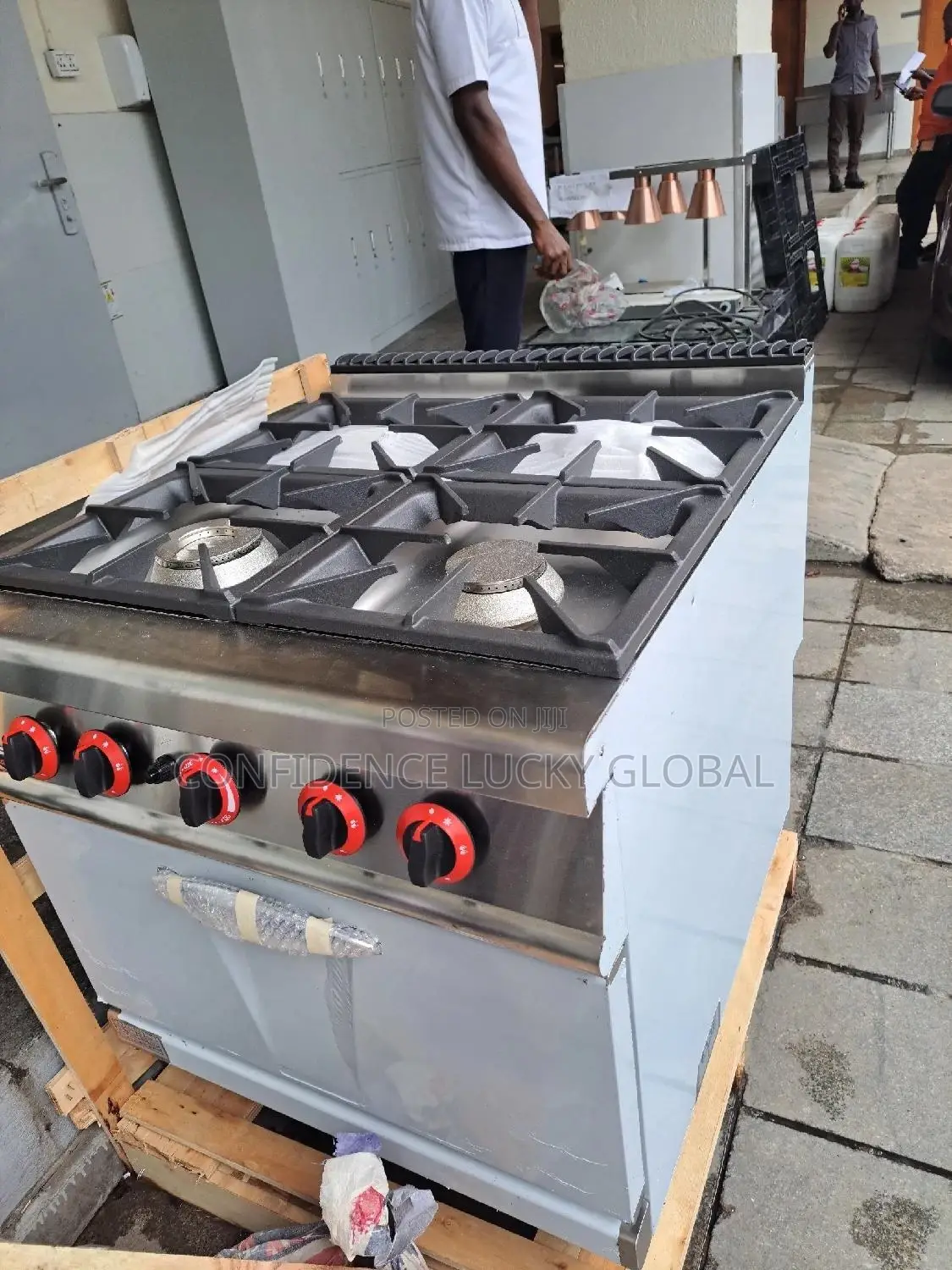 Commercial 4 Burner Gas With Oven