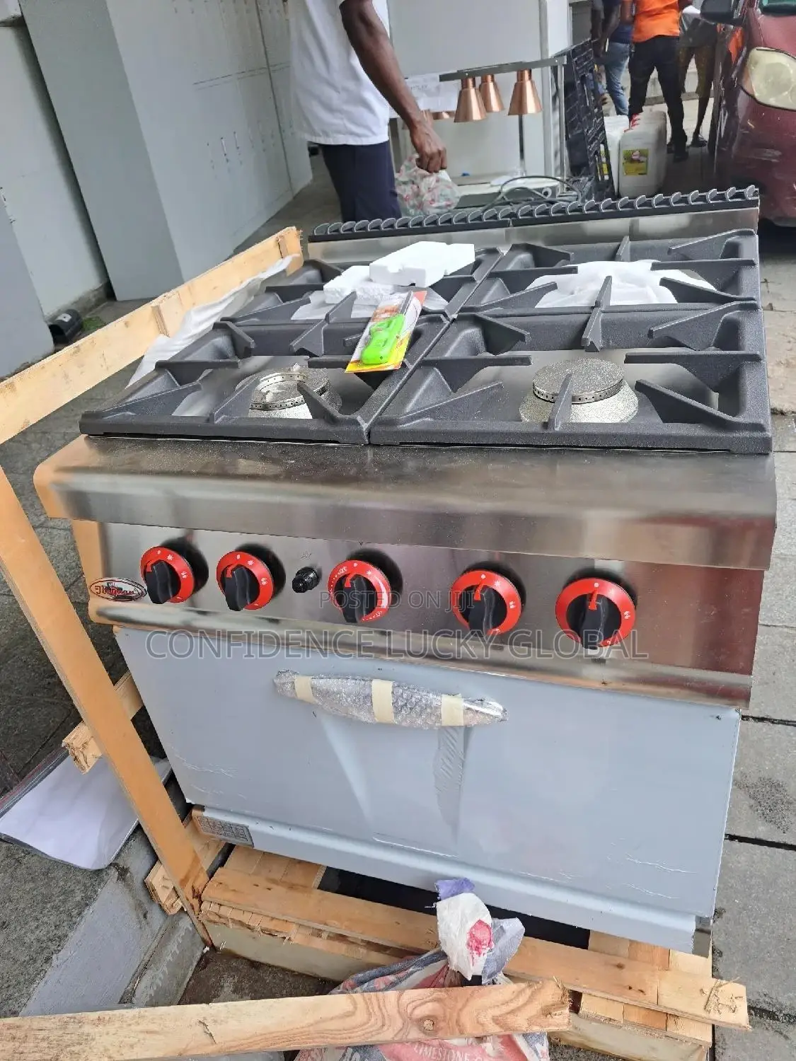 Commercial 4 Burner Gas With Oven
