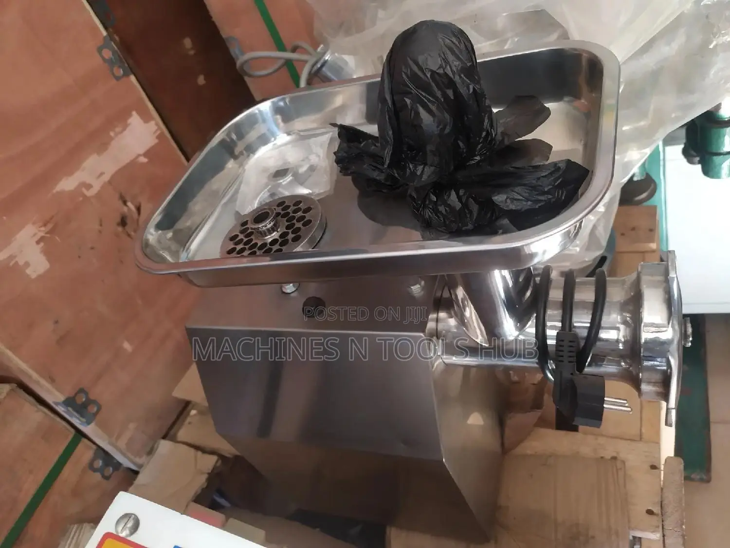 Electric Meat Grinder and Mincer 32