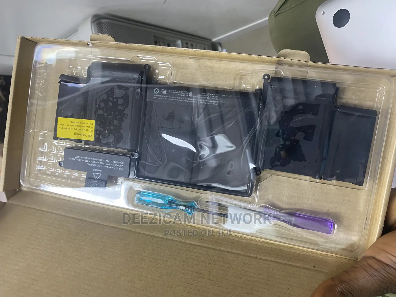 Repair and Replacement of Macbook Screen