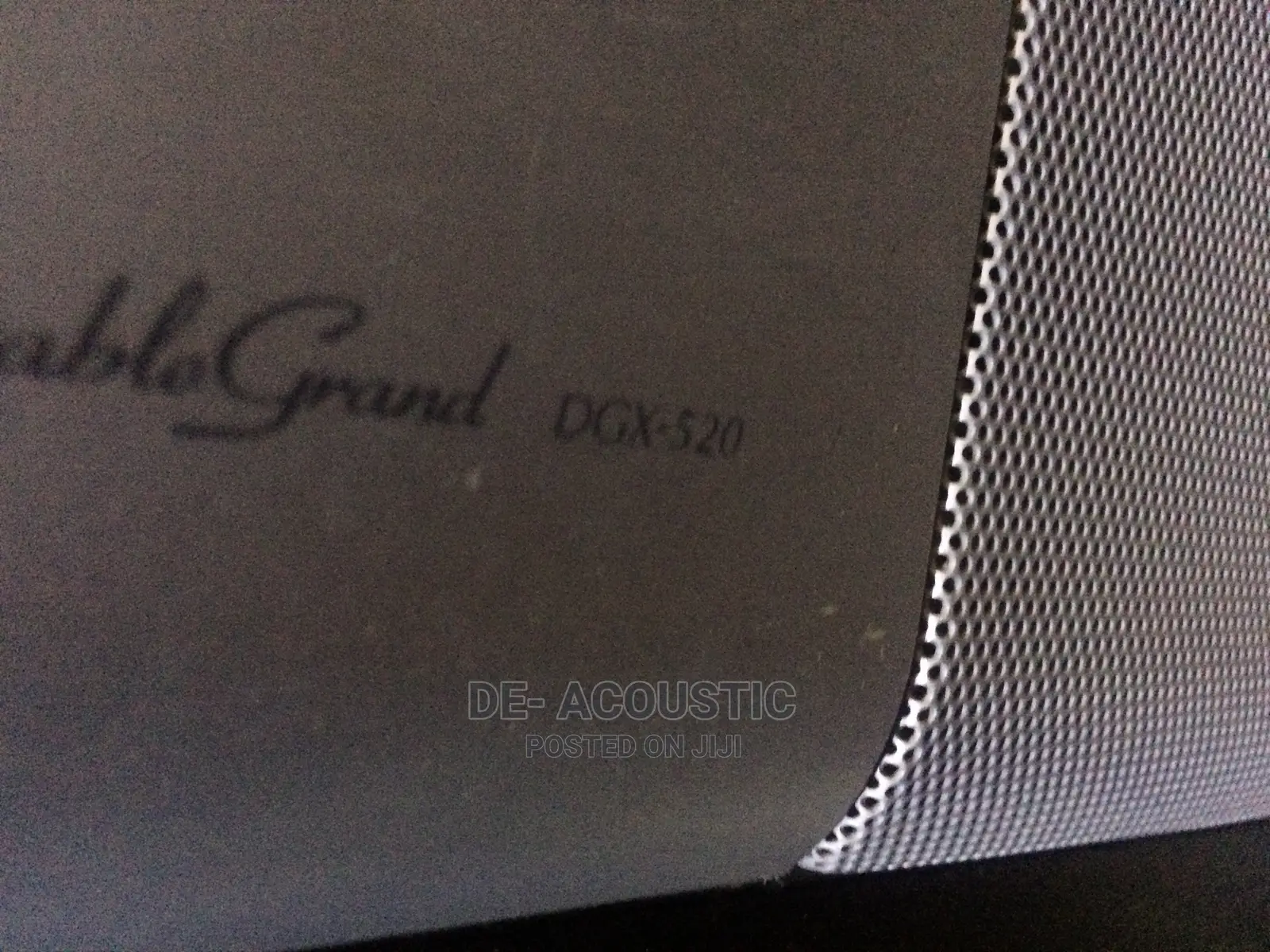 Yamaha DGX-520 88-Key Portable Grand Piano