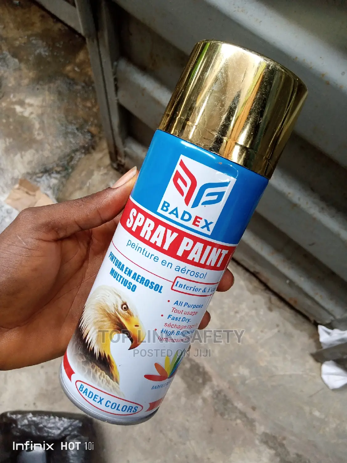 Spray Paint. Light Gold.