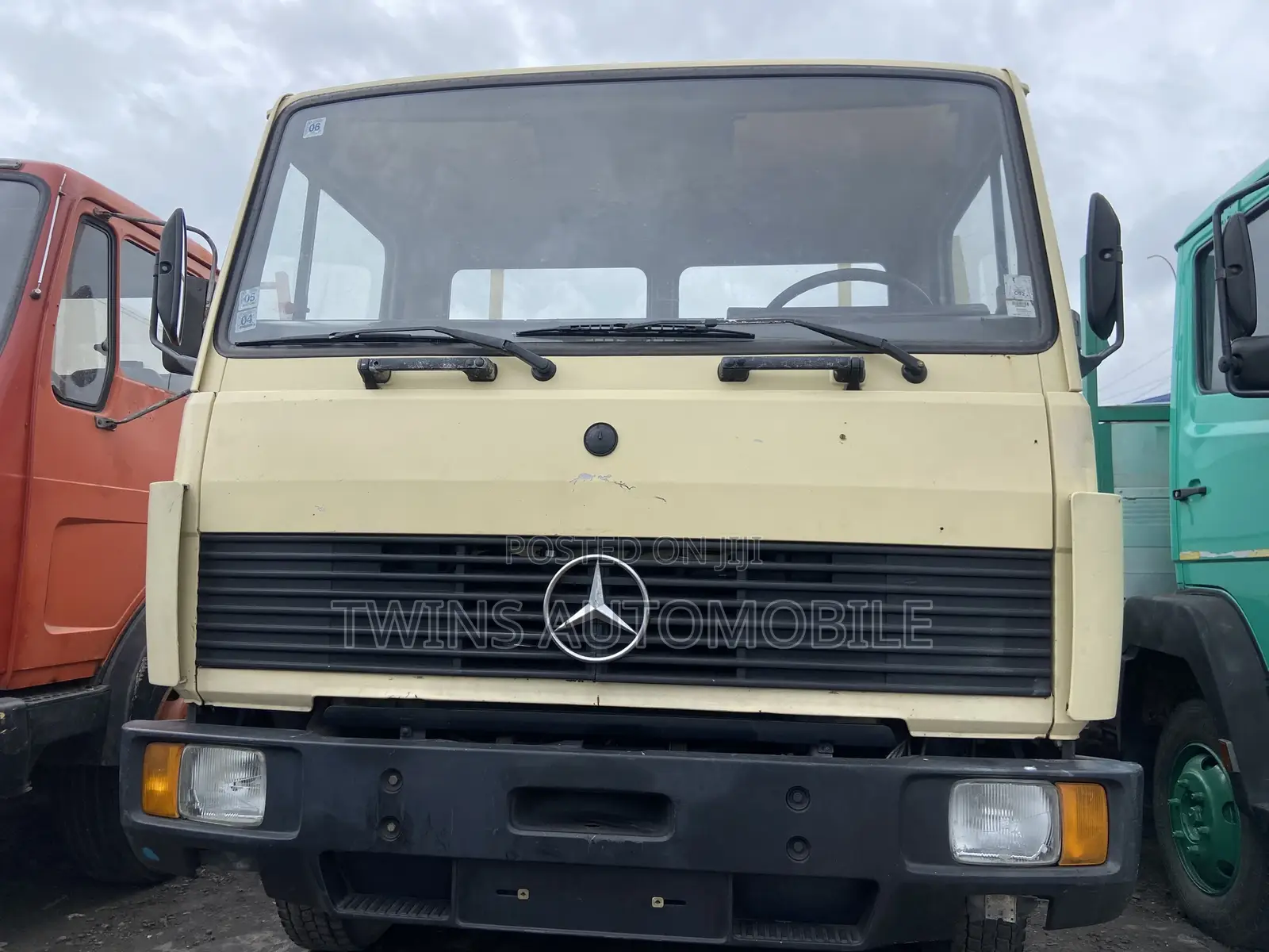 Mercedes-Benz 814 Pick Up