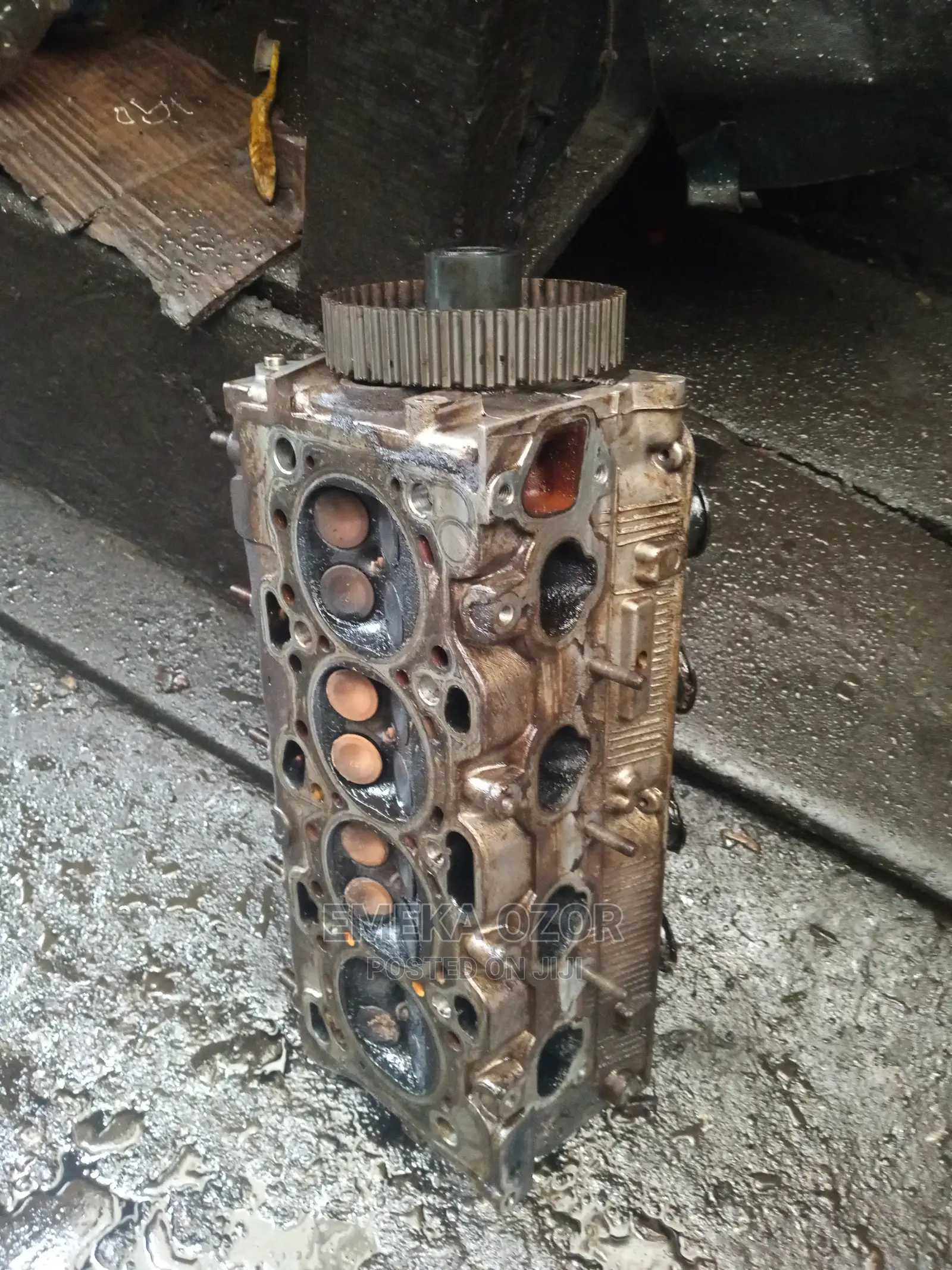 Mitsubishi L300 Top Celender 16 Valve