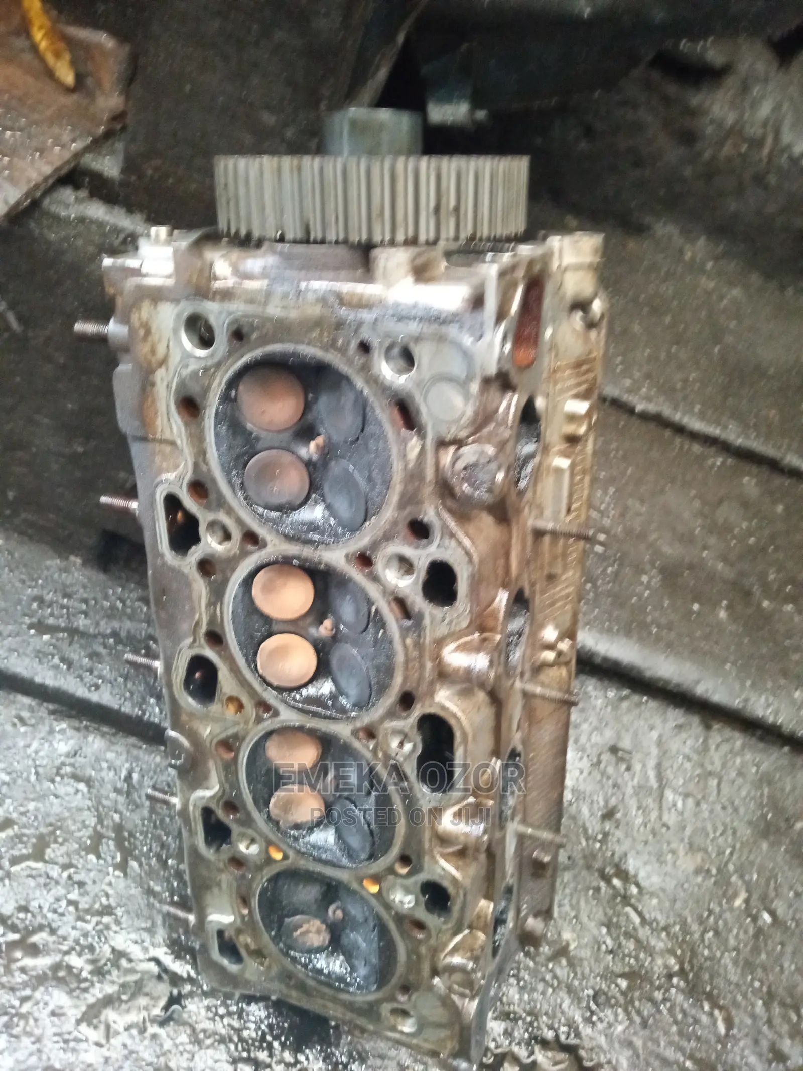 Mitsubishi L300 Top Celender 16 Valve