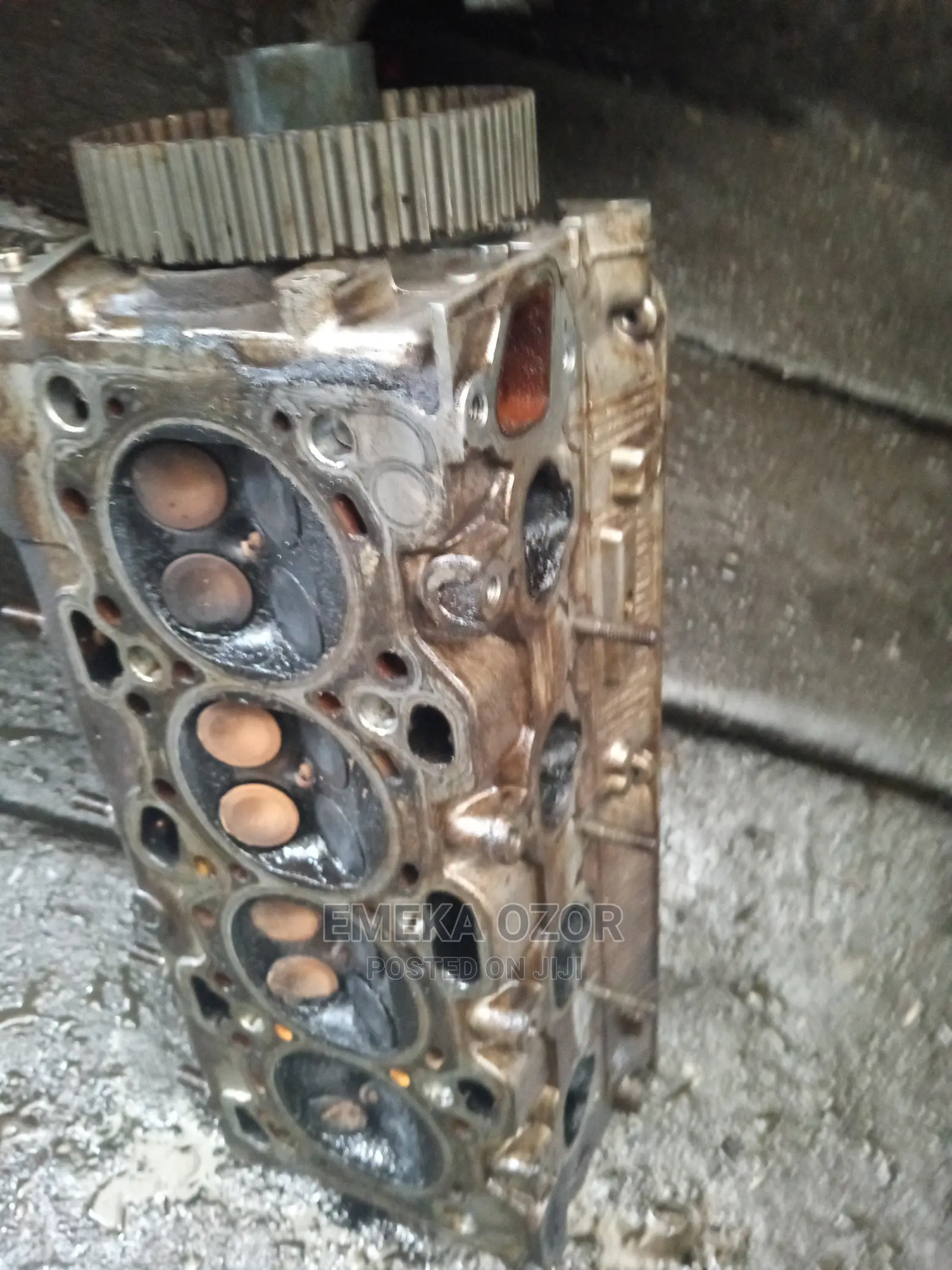 Mitsubishi L300 Top Celender 16 Valve