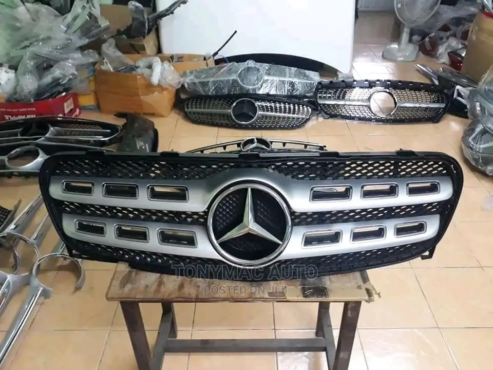 Mercedes-benz Ml350,C300,204,Cla,Glc,E350,Glk Front Grill