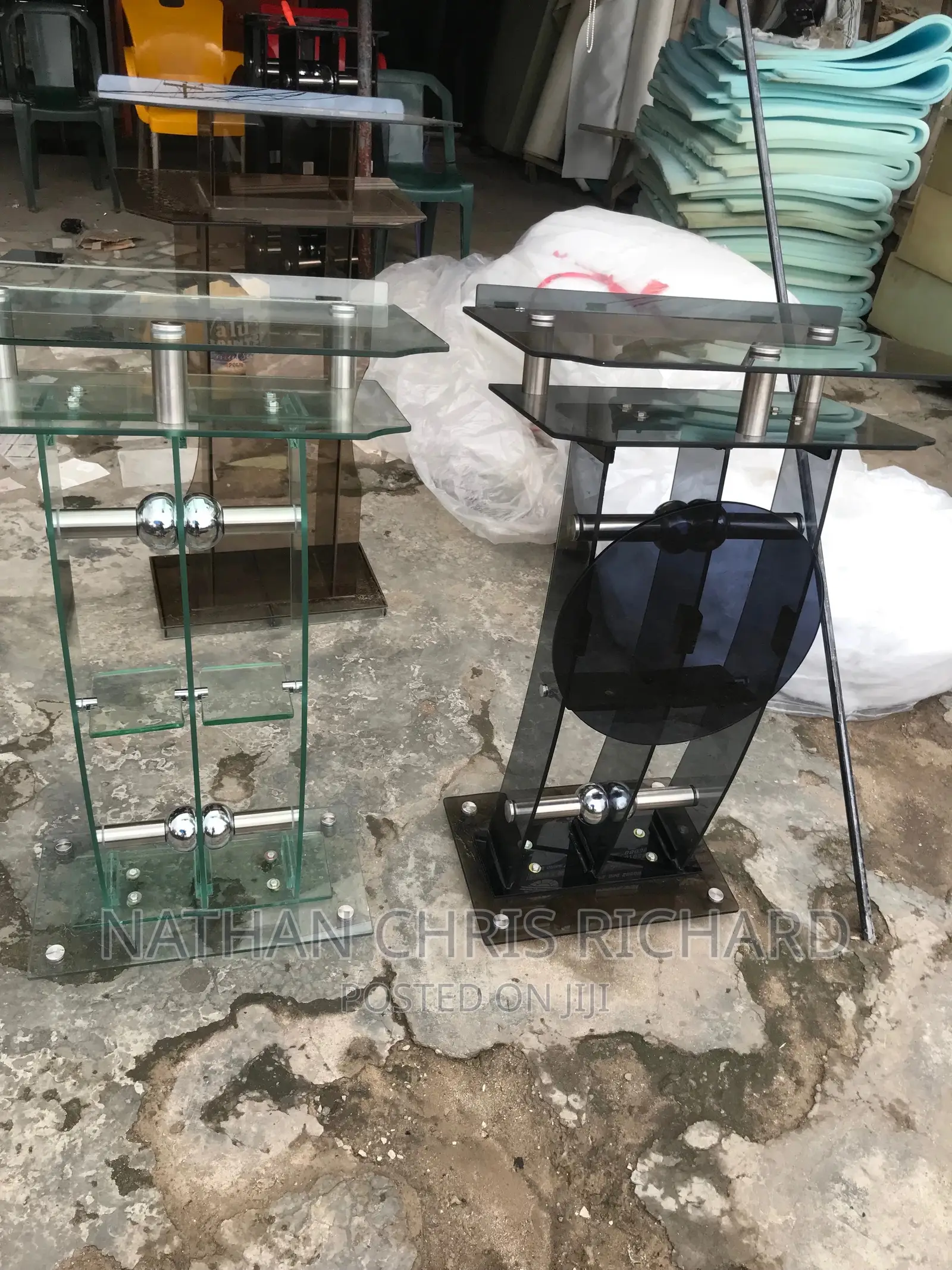High Quality Glass Pulpit