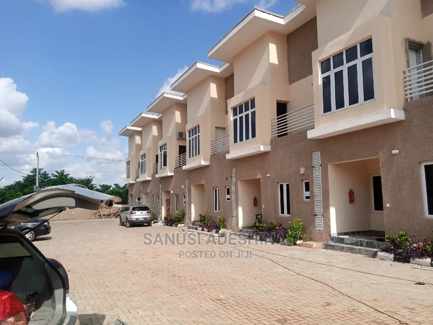 5bdrm Duplex in Life Camp By Lento for sale