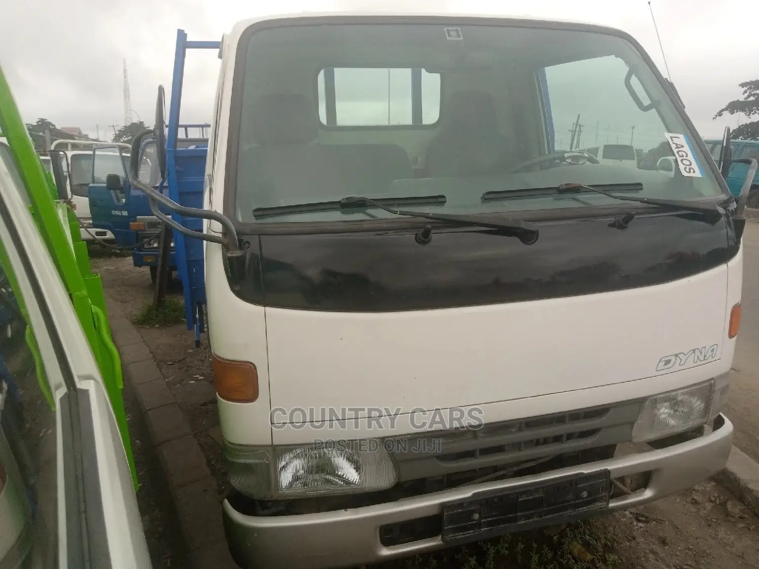 Toyota Dyna 100