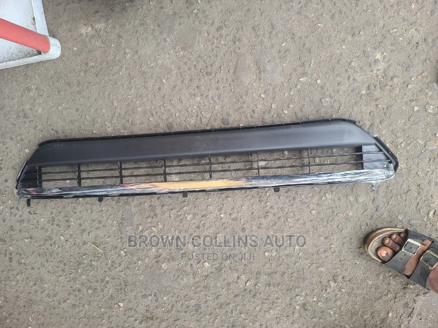 Down Grill and Chrome Highlander 2011-2013