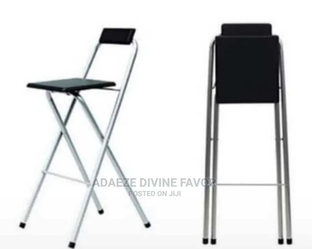 Make-Up Chair (Wooden Material)