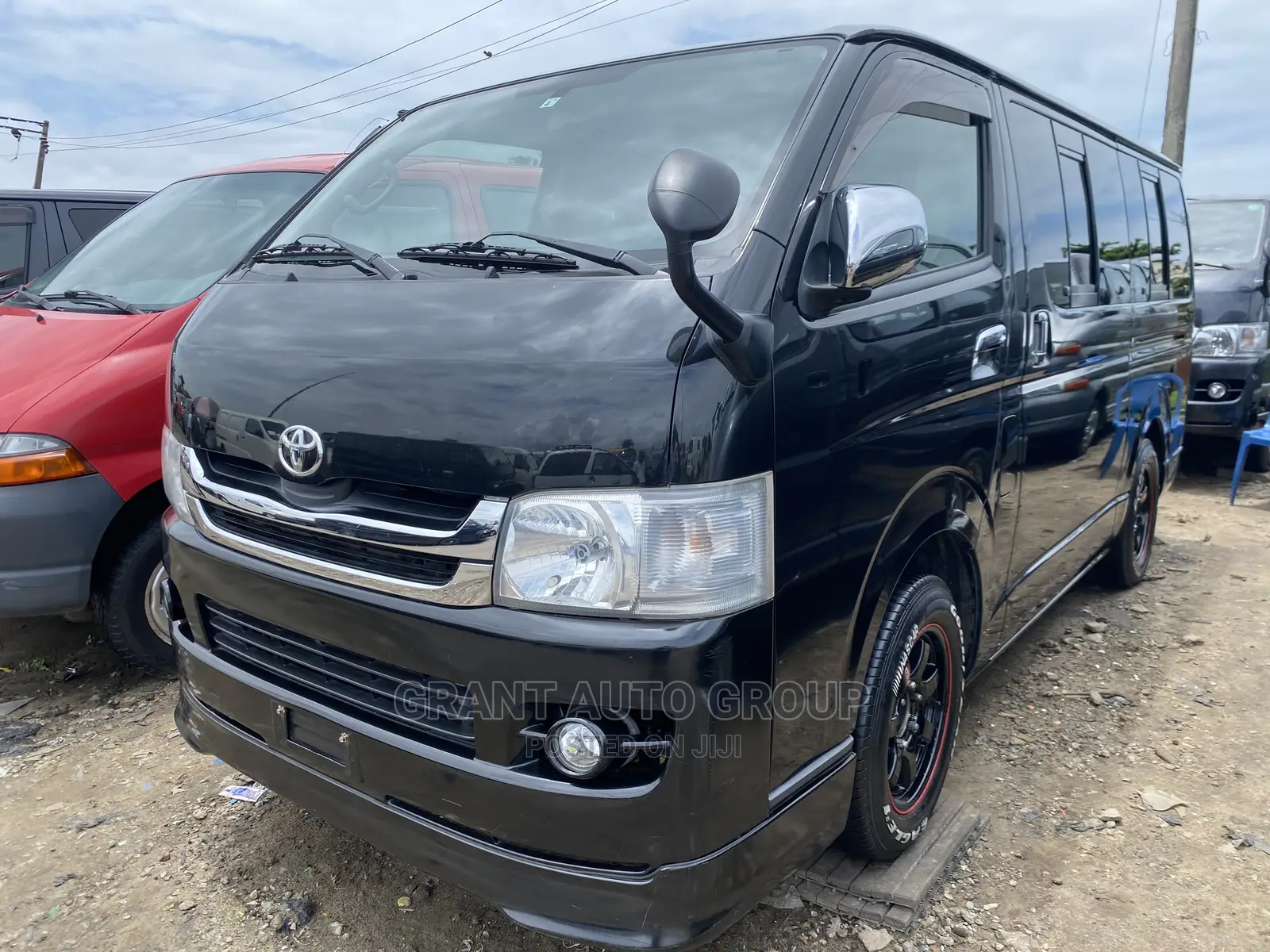 Toyota HiAce 2012 Black