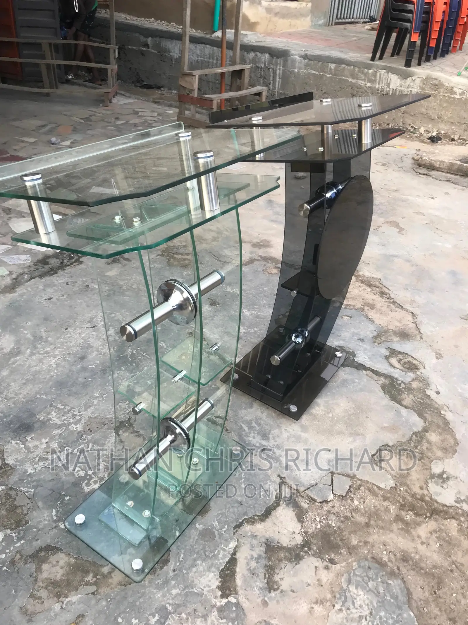 High Quality Glass Pulpit