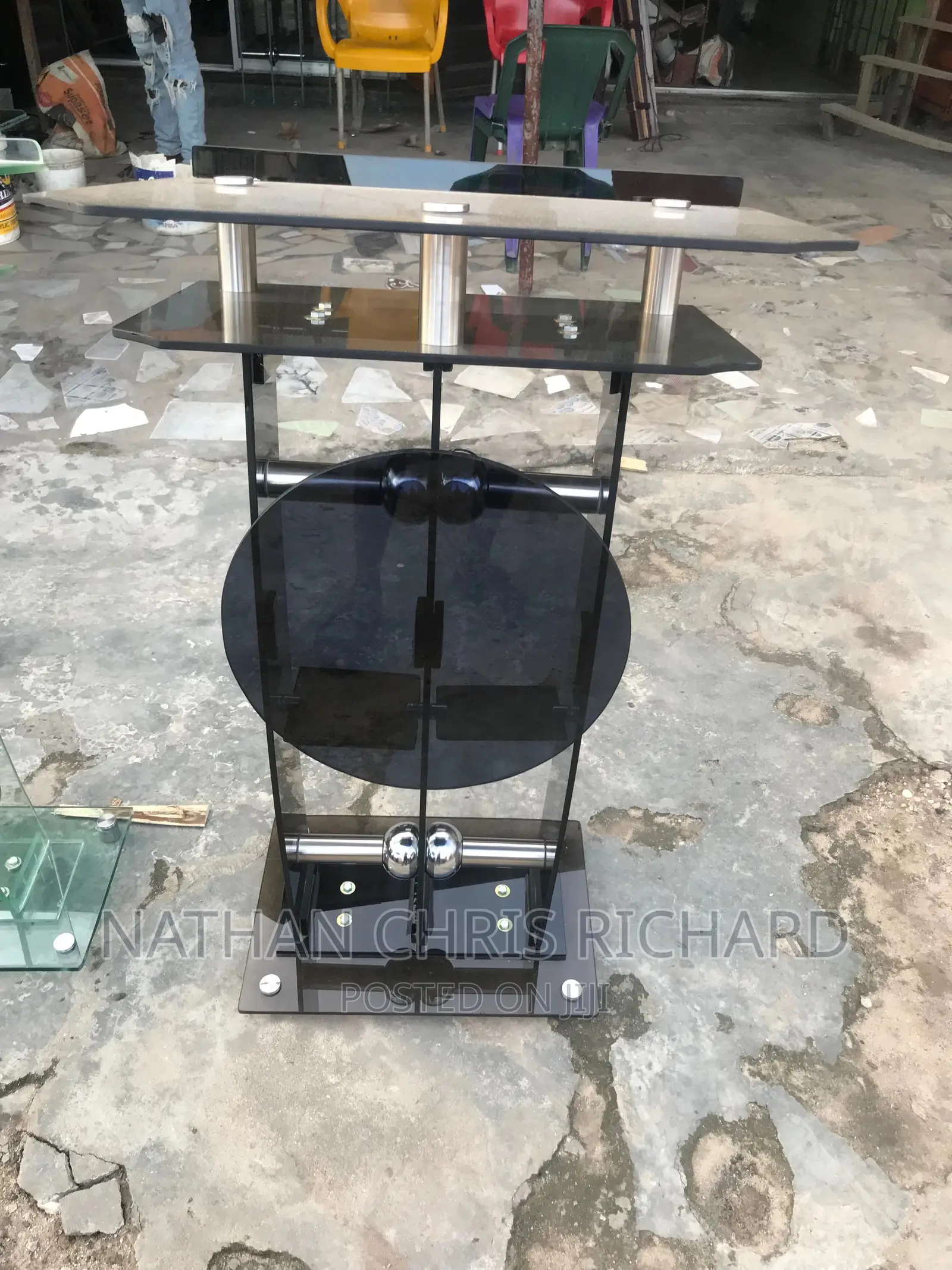 High Quality Glass Pulpit