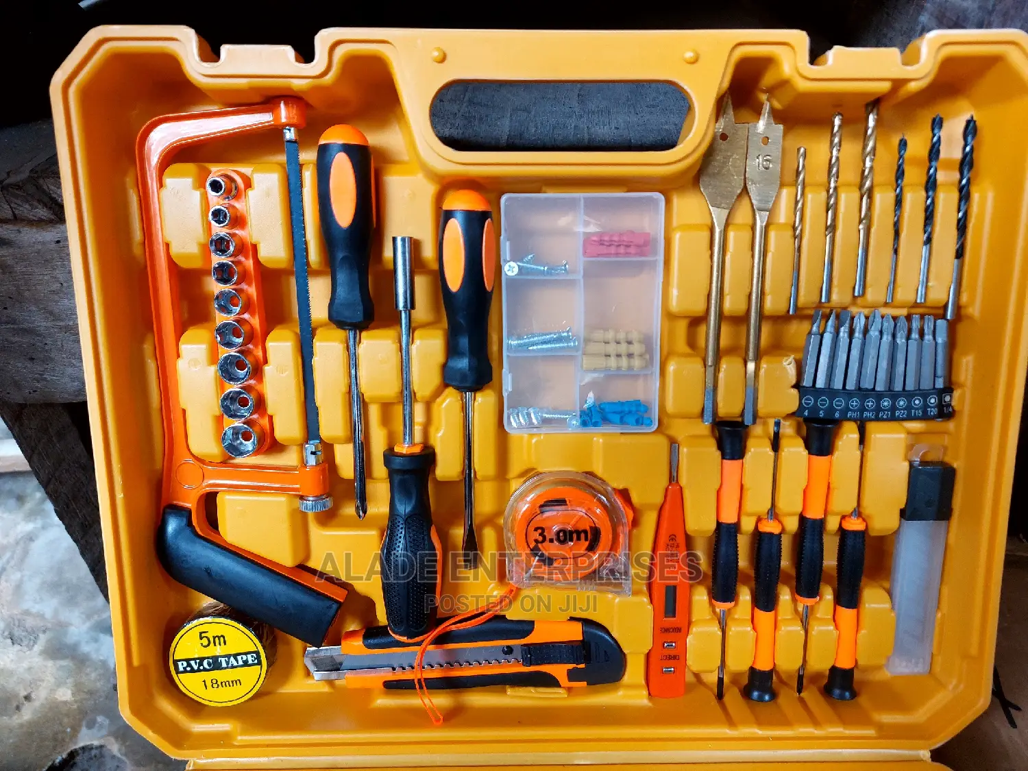 Dewalt Drill With 2 Batteries and Tools
