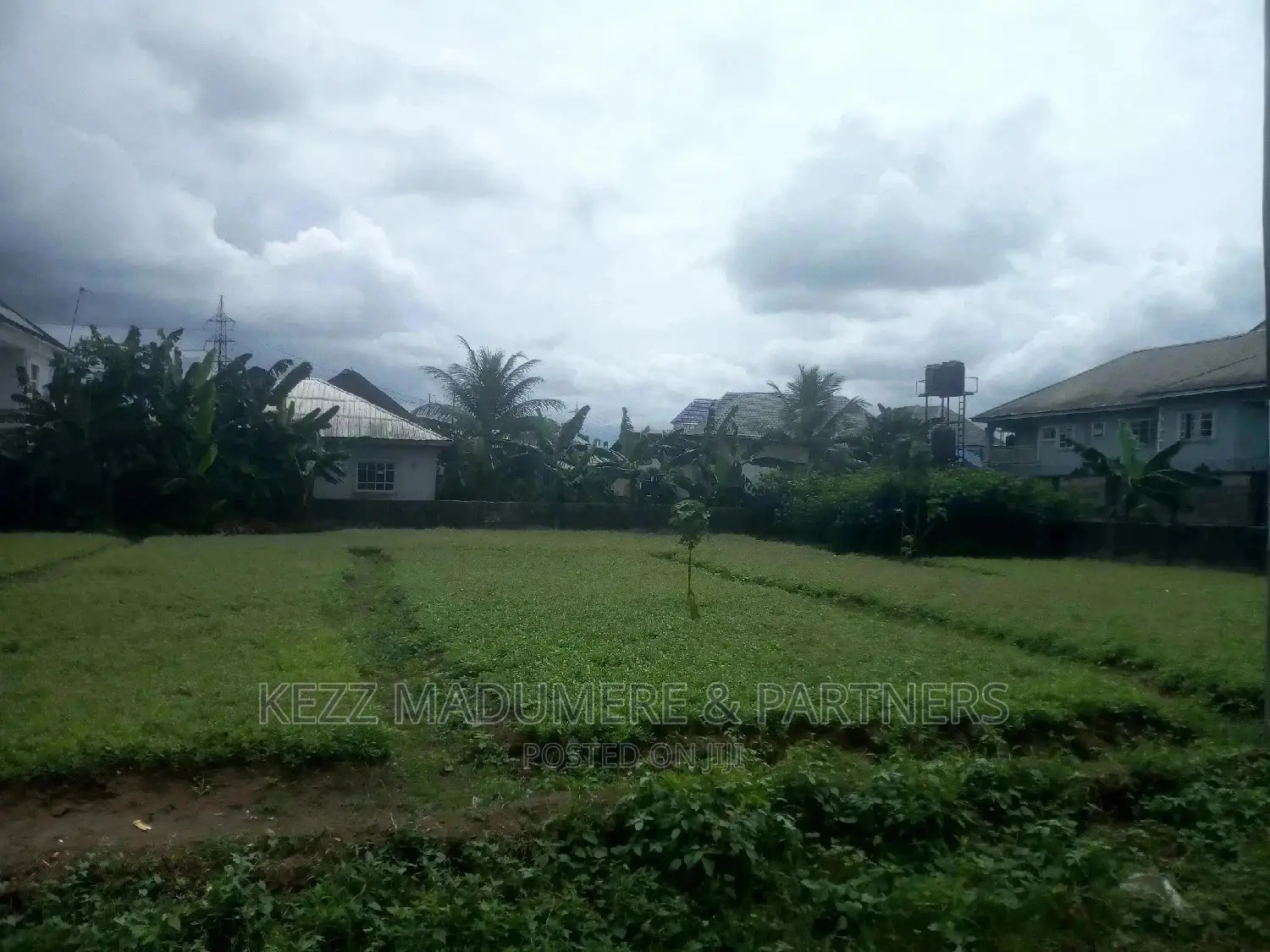 Land for Sale Inside an Estate