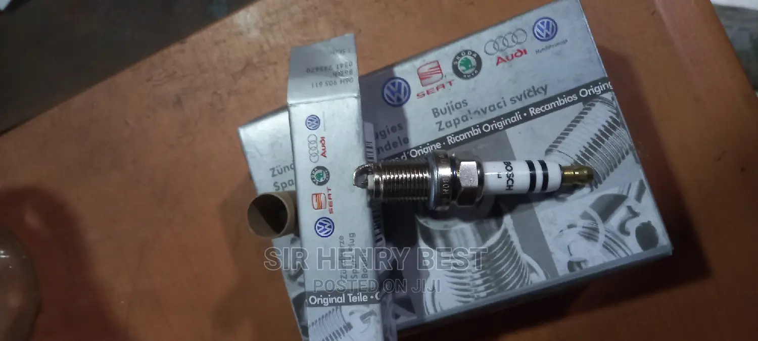 Volkswagen and Audi Spark Plugs.06h 905 611