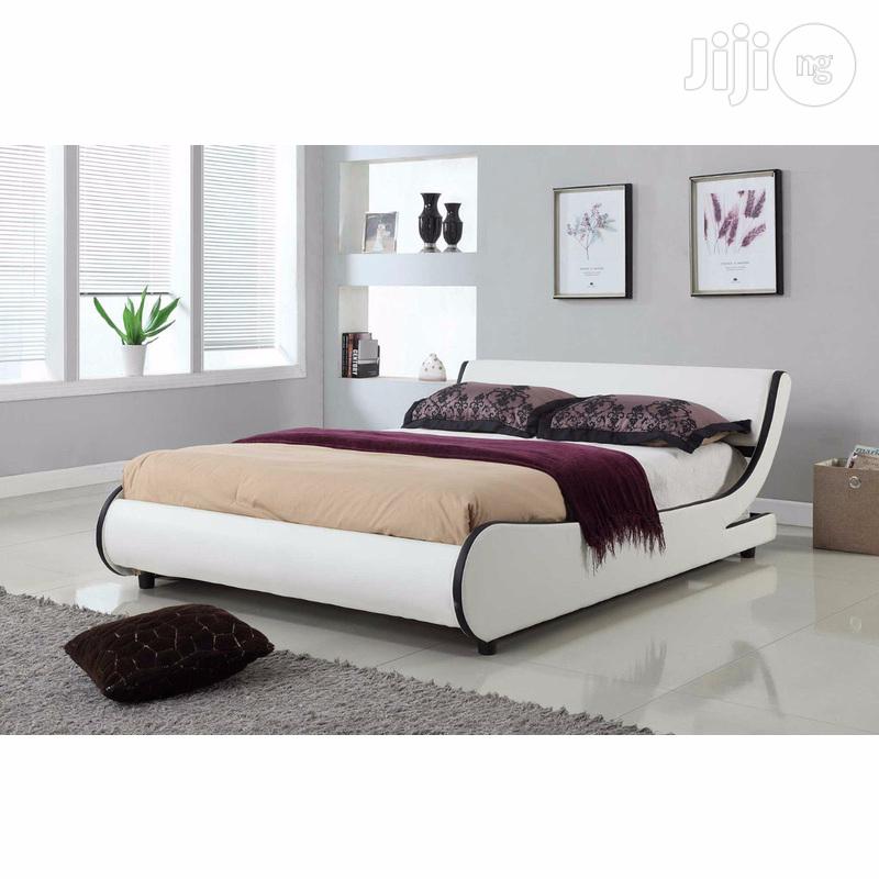 Italian Style Modern Tufted Leather Bed 6ft X 6ft