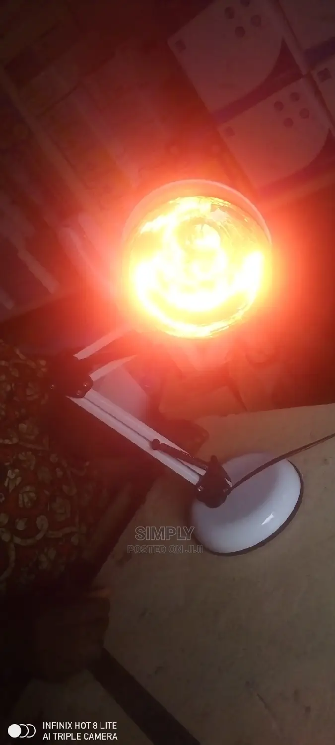 Infrared Lamp With Stand 275wats