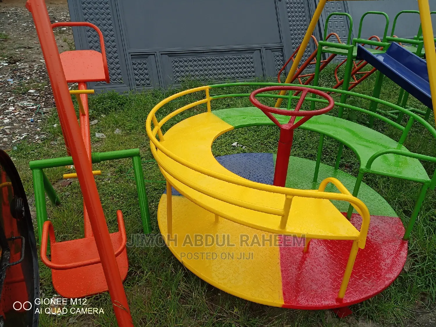 Modern Marry Gos Round and Swing.