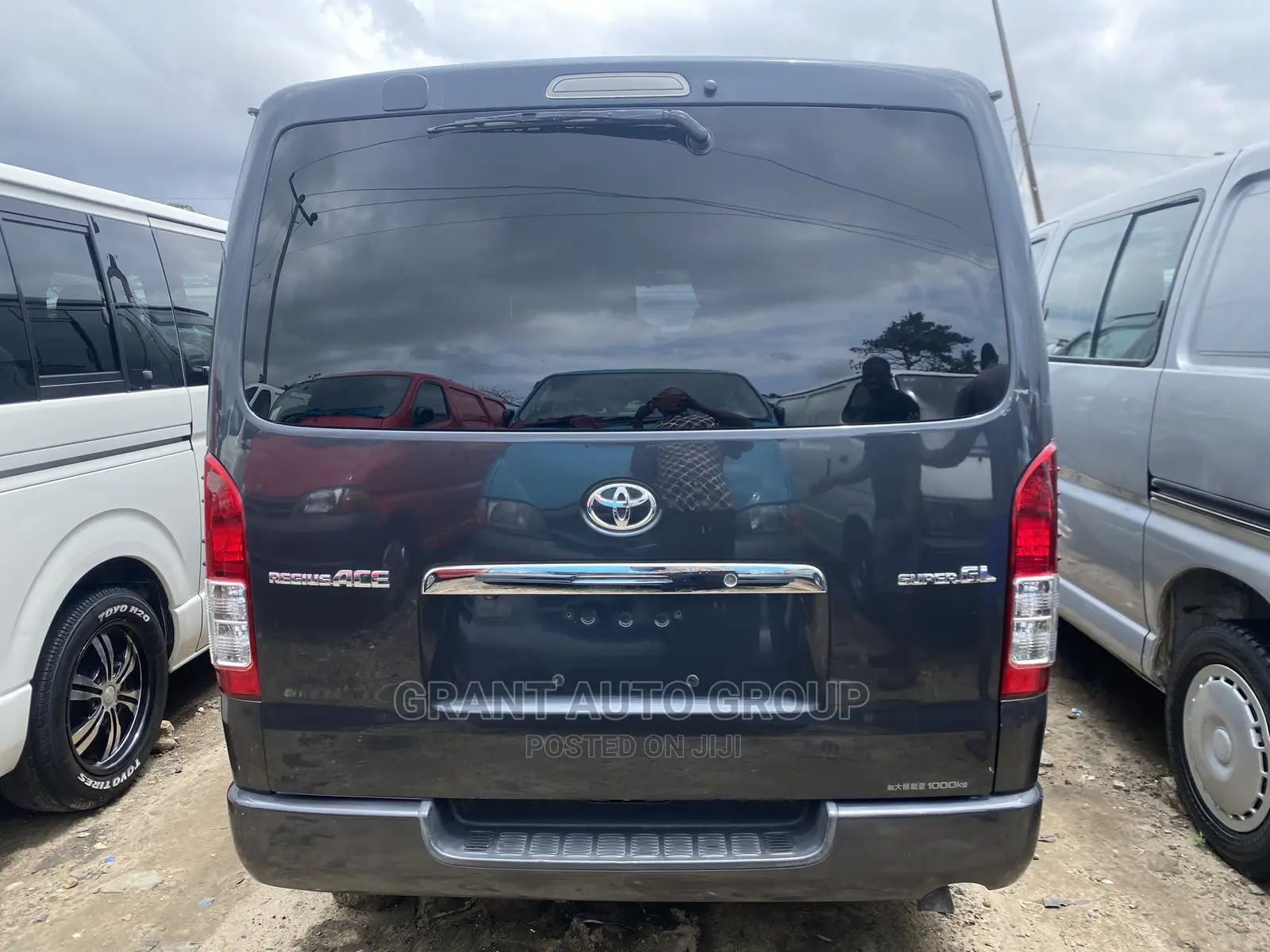 Toyota HiAce 2010 Grey