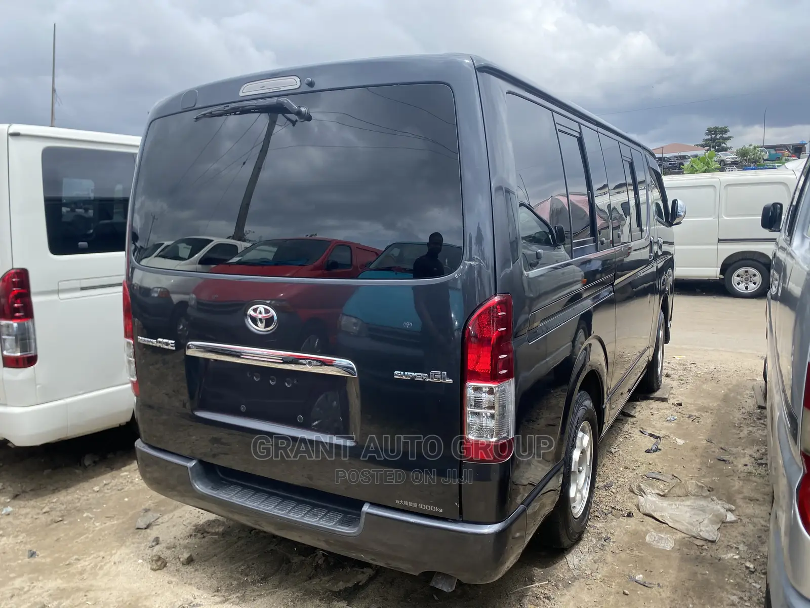 Toyota HiAce 2010 Grey
