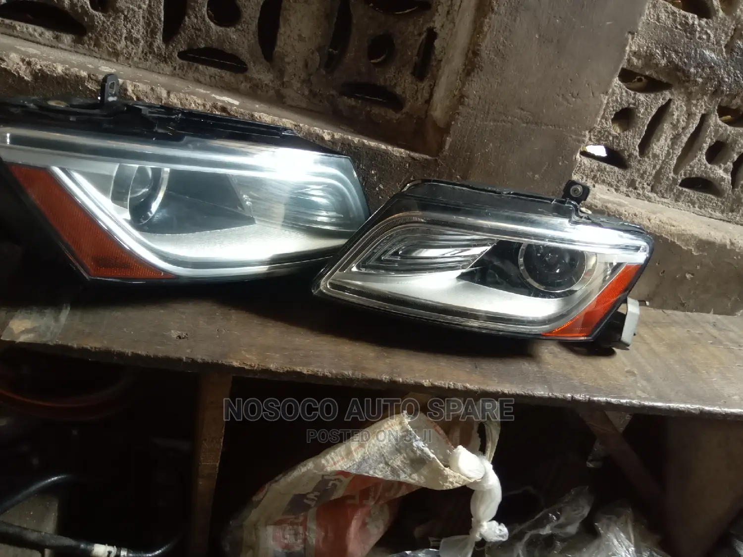 Set Of Head Light Audi Q5 2013