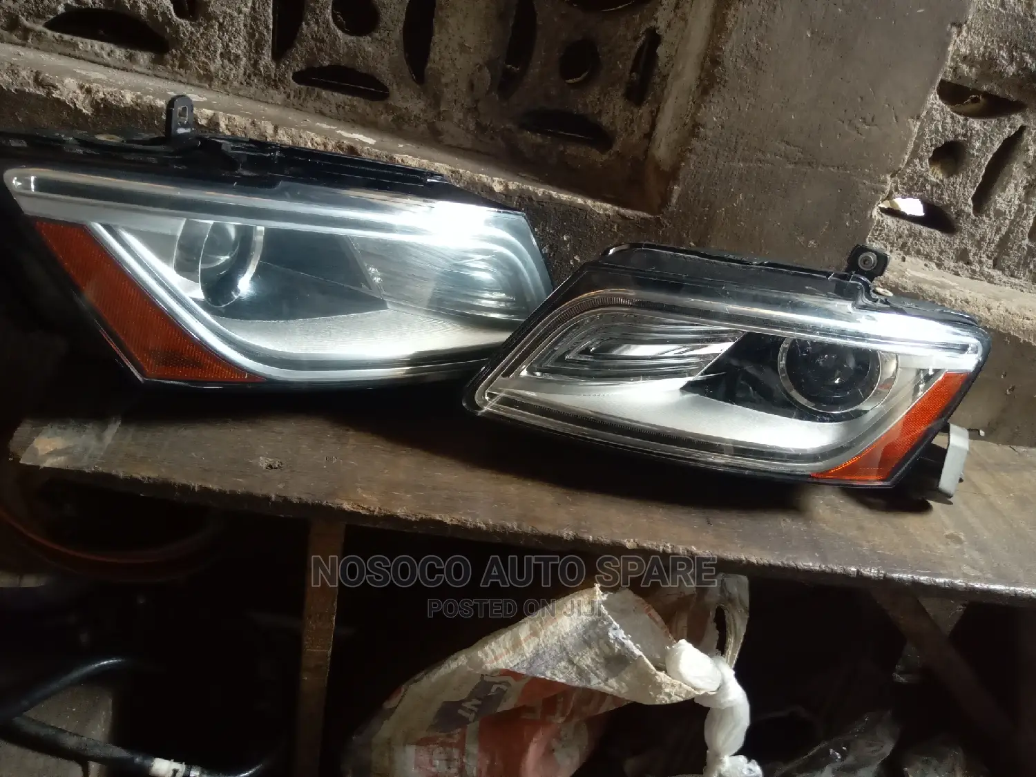 Set Of Head Light Audi Q5 2013