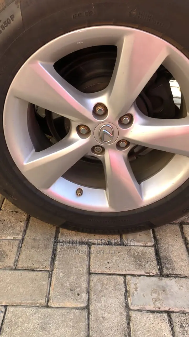 Single 18" Rim for Lexus 350