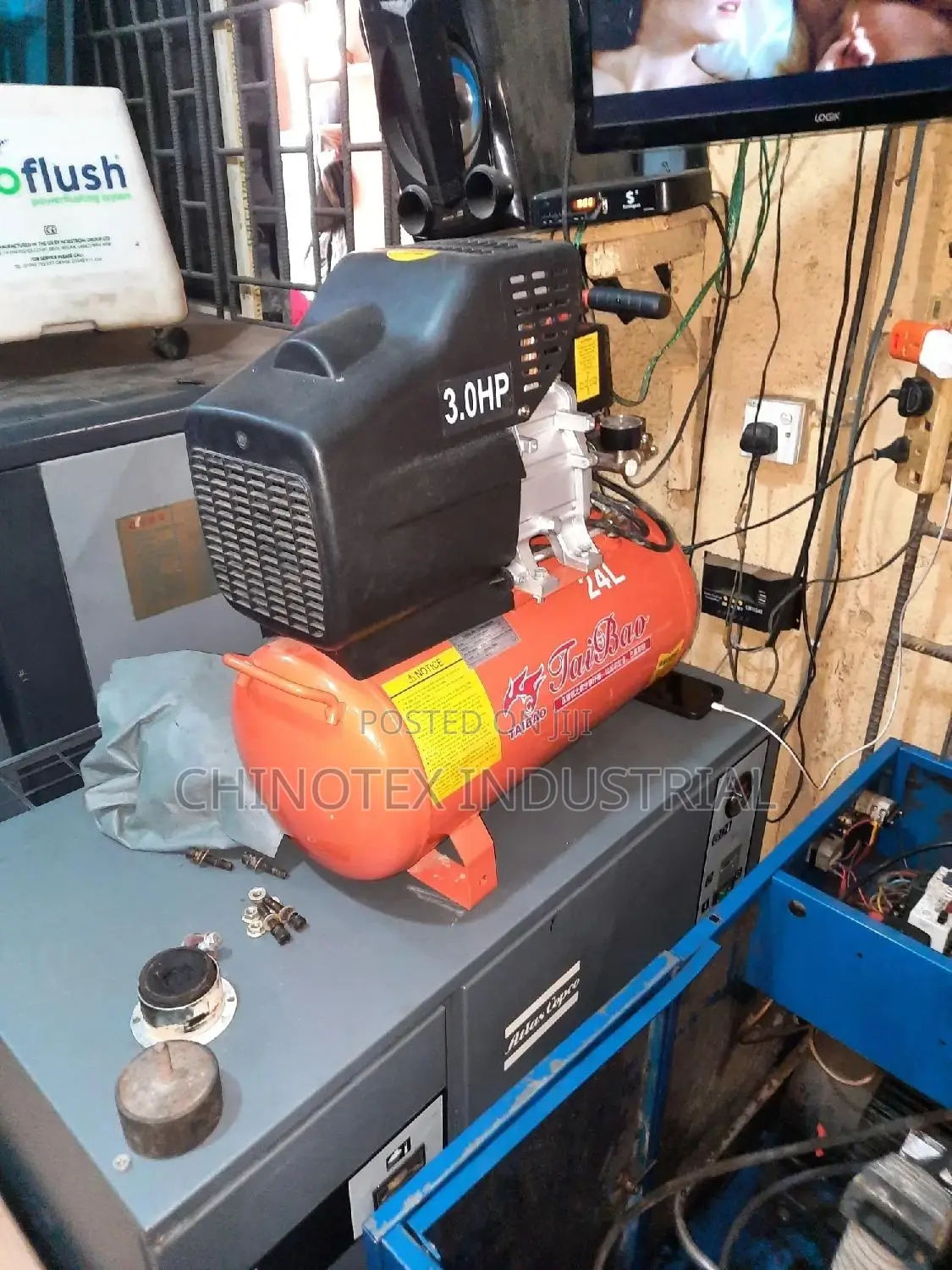 Electric Air Compressor With 25L Tank