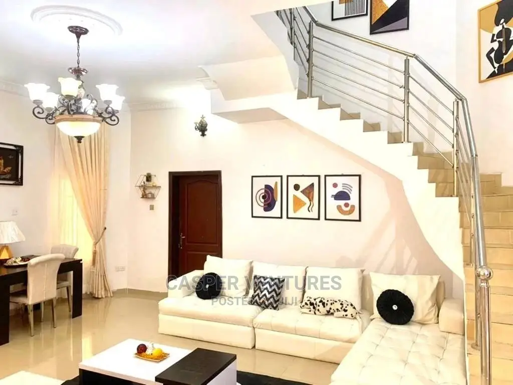 Luxurious Exquisite 1-Bedroom Apartment in Ikota