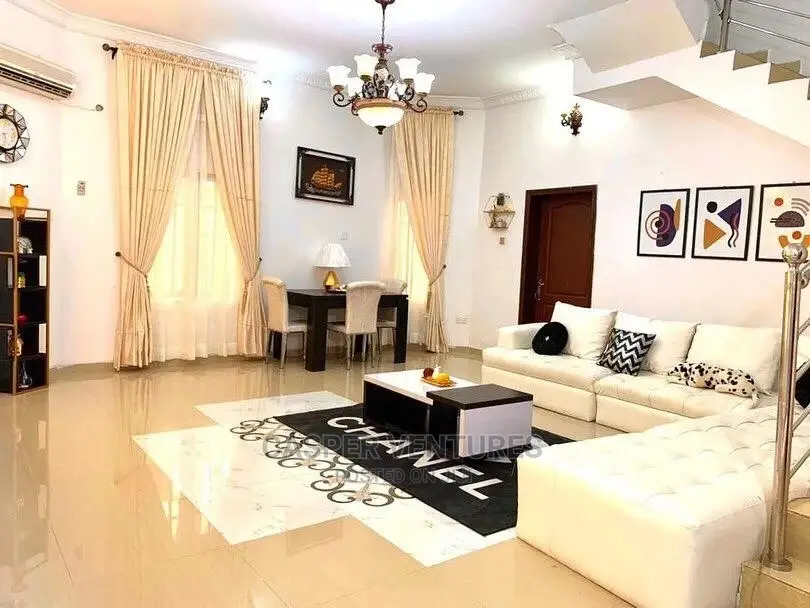 Luxurious Exquisite 1-Bedroom Apartment in Ikota
