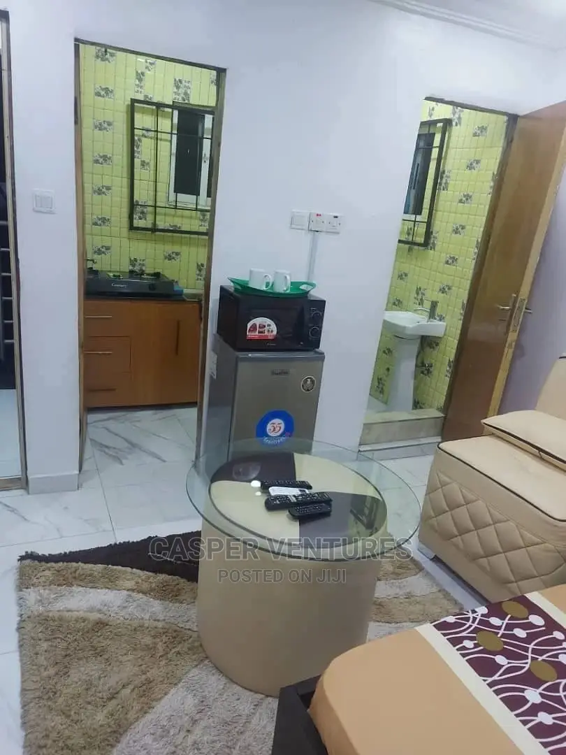 Stylish Studio Apartment in Lekki for Short Let