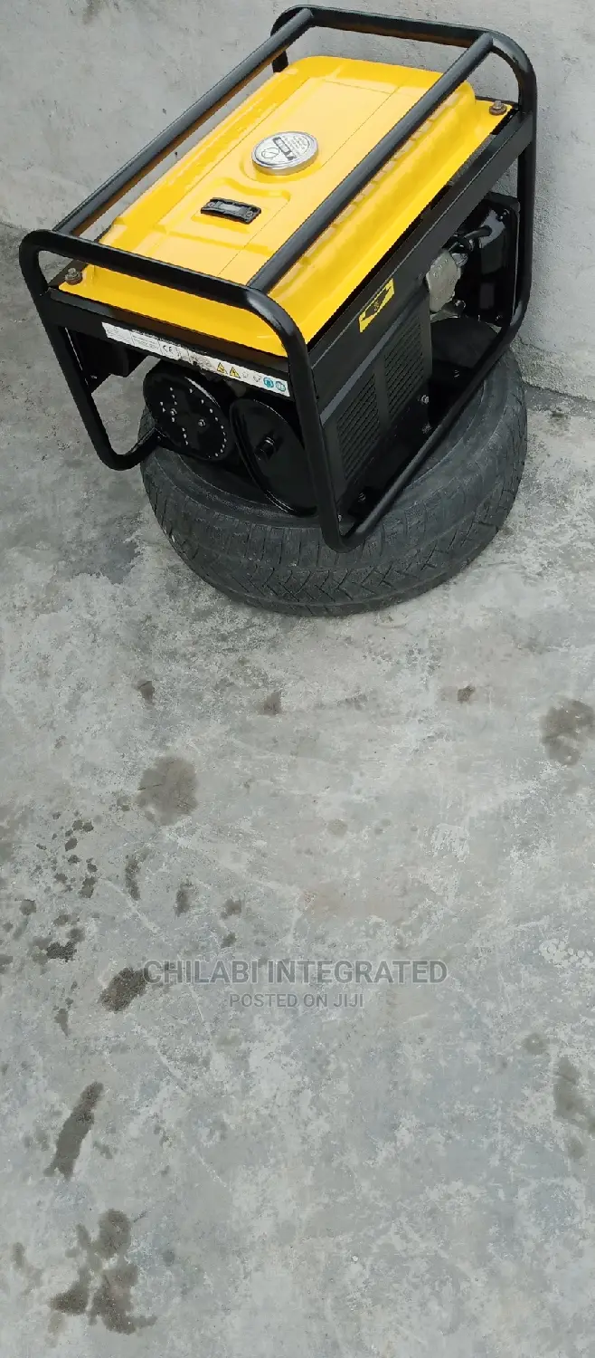 1 Month Old 2.5KVA SUMEC FIRMAN SPG3000 Copper Generator