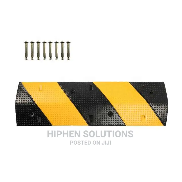 Tough and Reliable 50mm Rubber Speed Bump