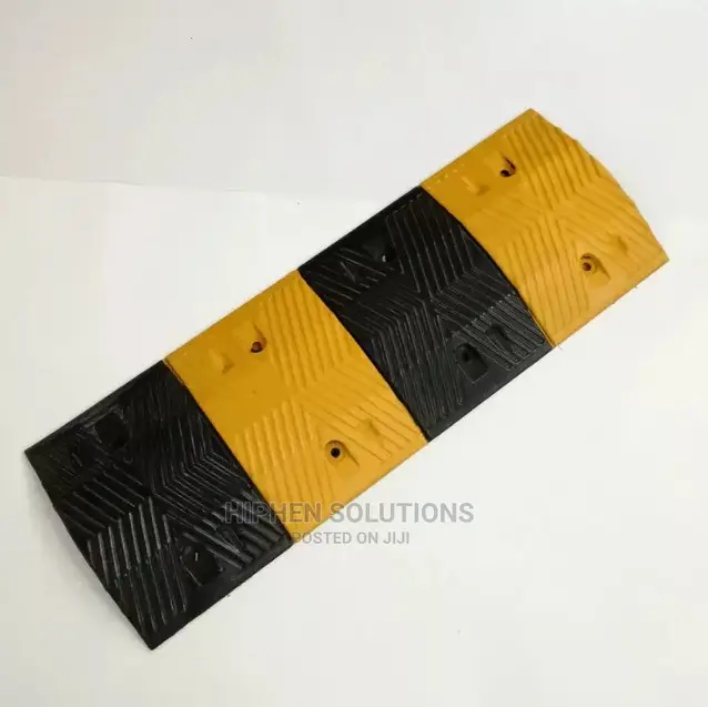 Residential Area 50mm Rubber Speed Bump