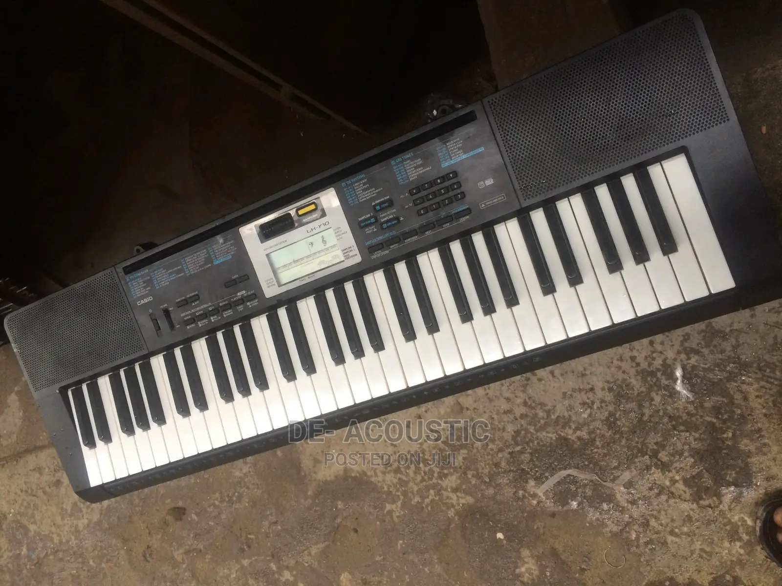 Casio LK-170 Key Lighting Keyboard 61 Piano Style Keys