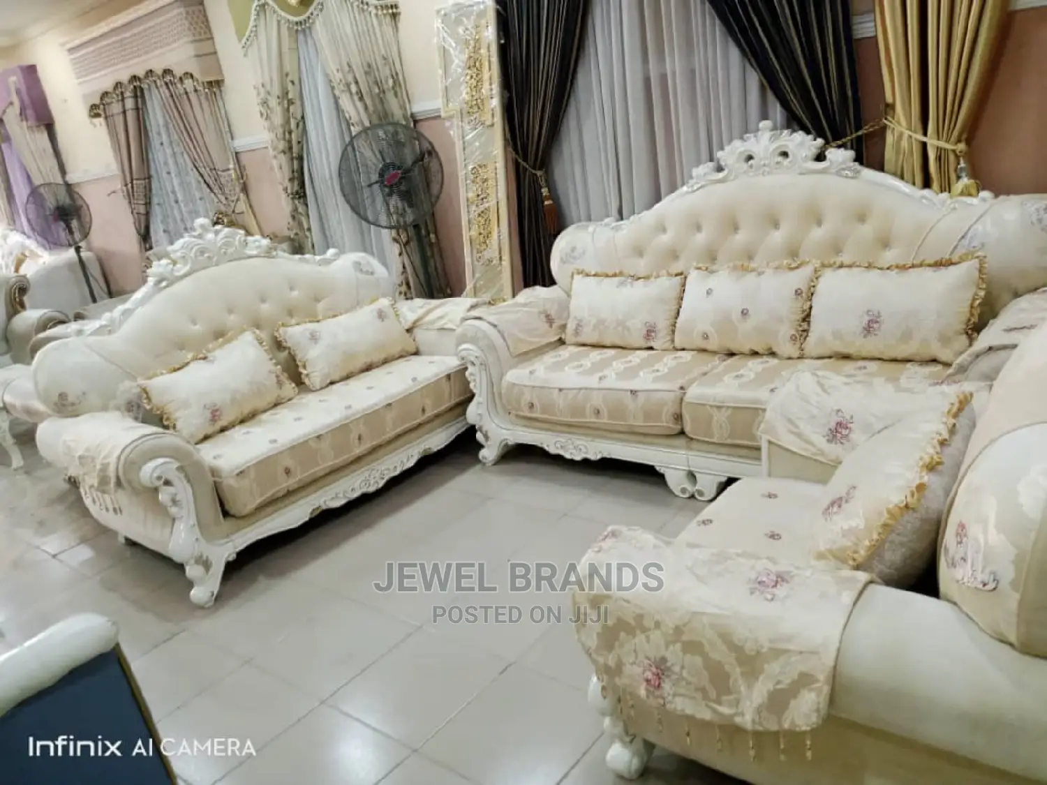 Modern 7 Seater Living Room Fabric Made Royal Sofa Chair.
