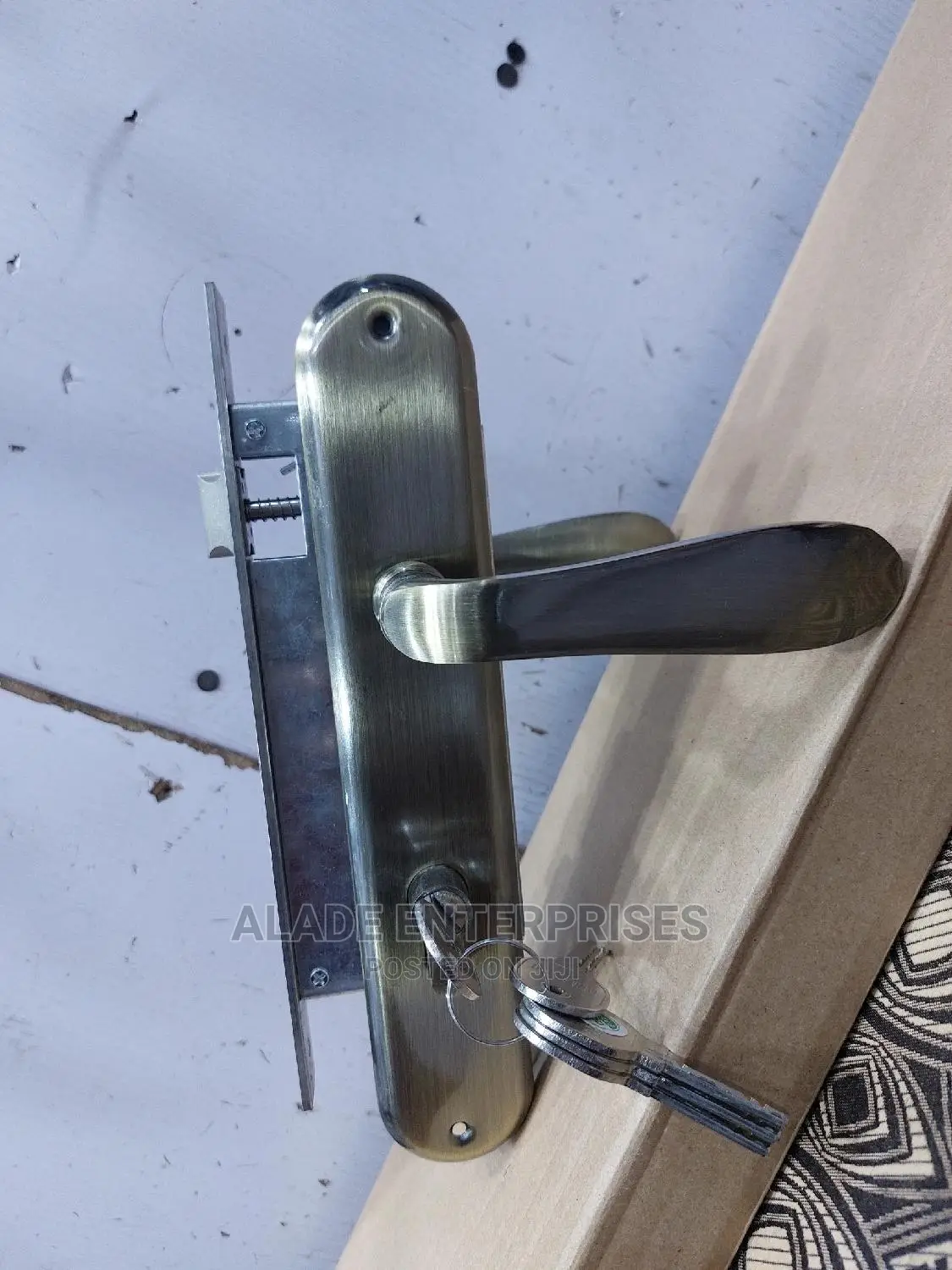 Complete Italian Lock Bronze Colour
