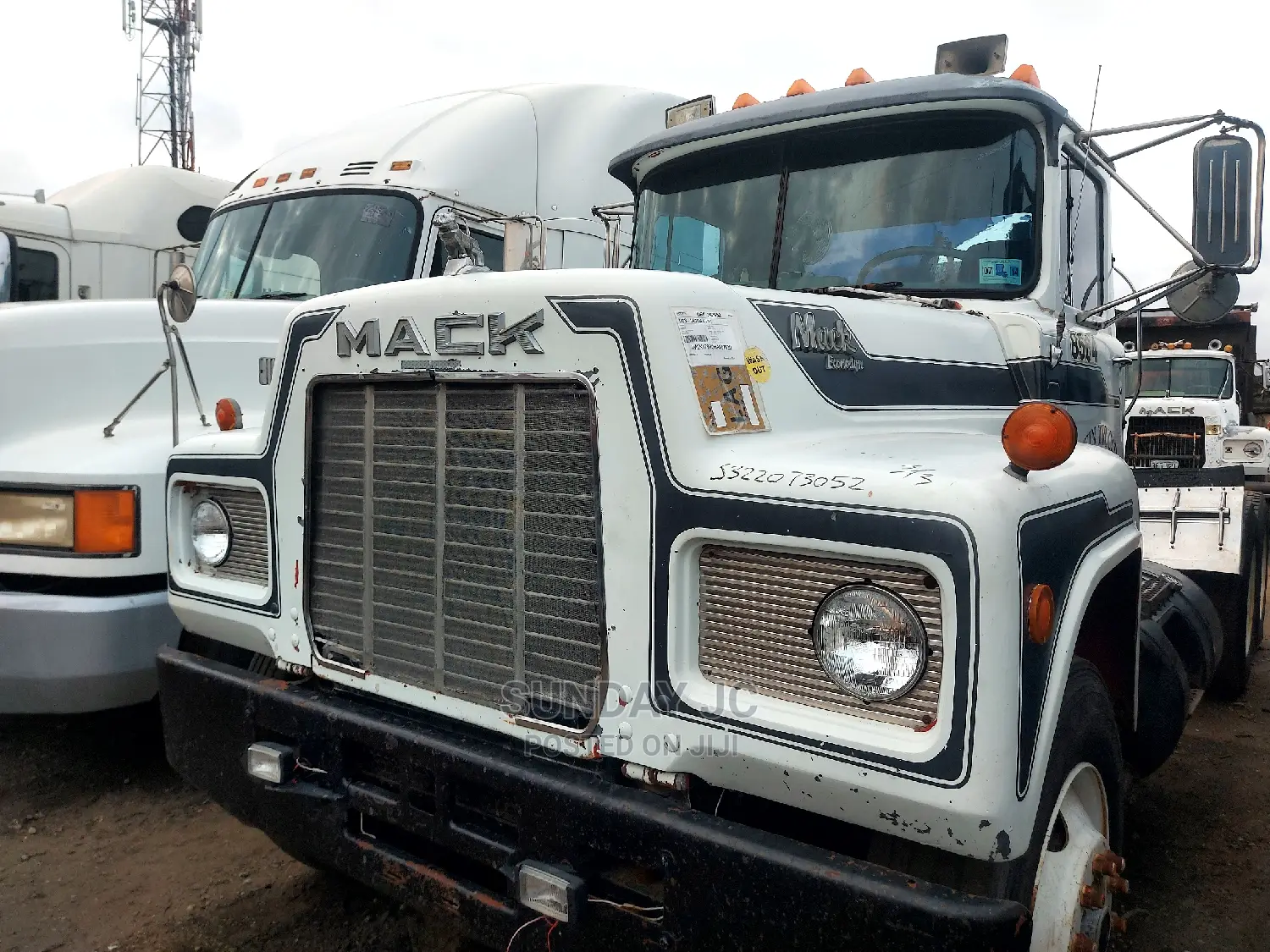 Foreign Used Double Frame R Model MACK Ten Tyres Head Truck