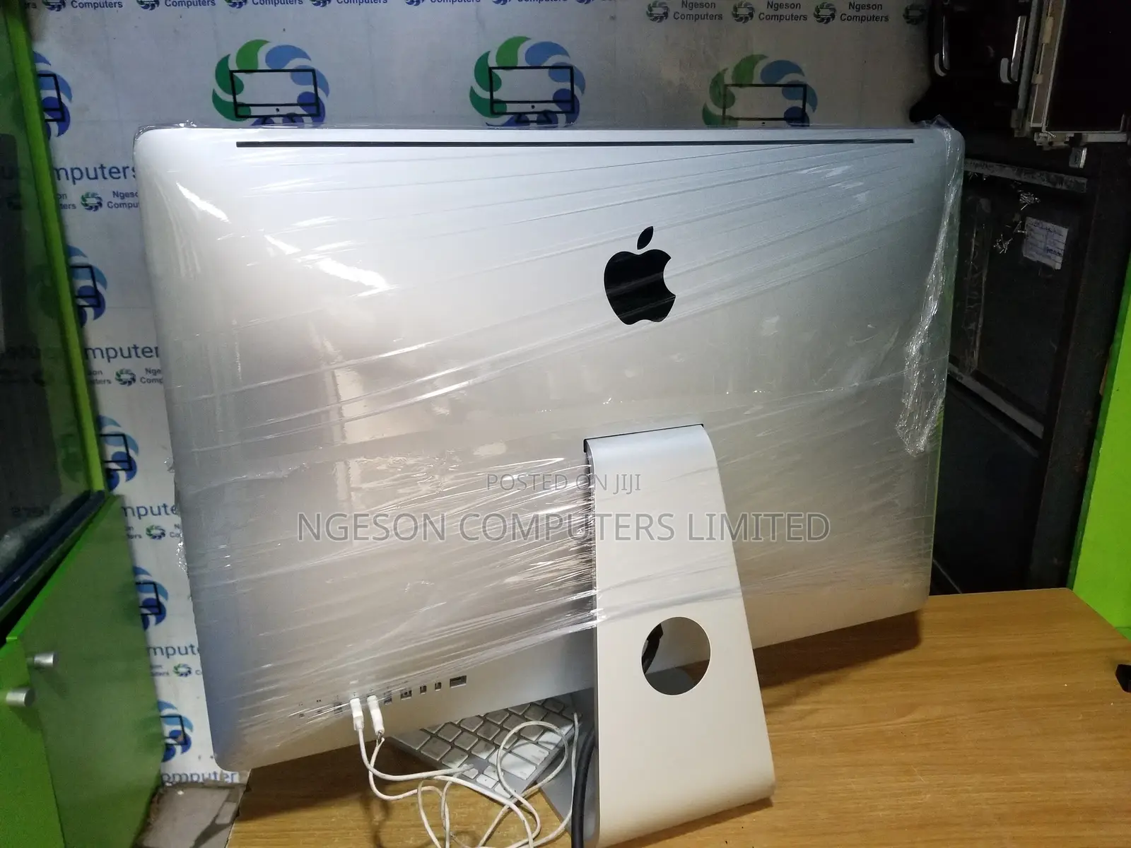Desktop Computer Apple iMac 8GB Intel Core I5 HDD 500GB