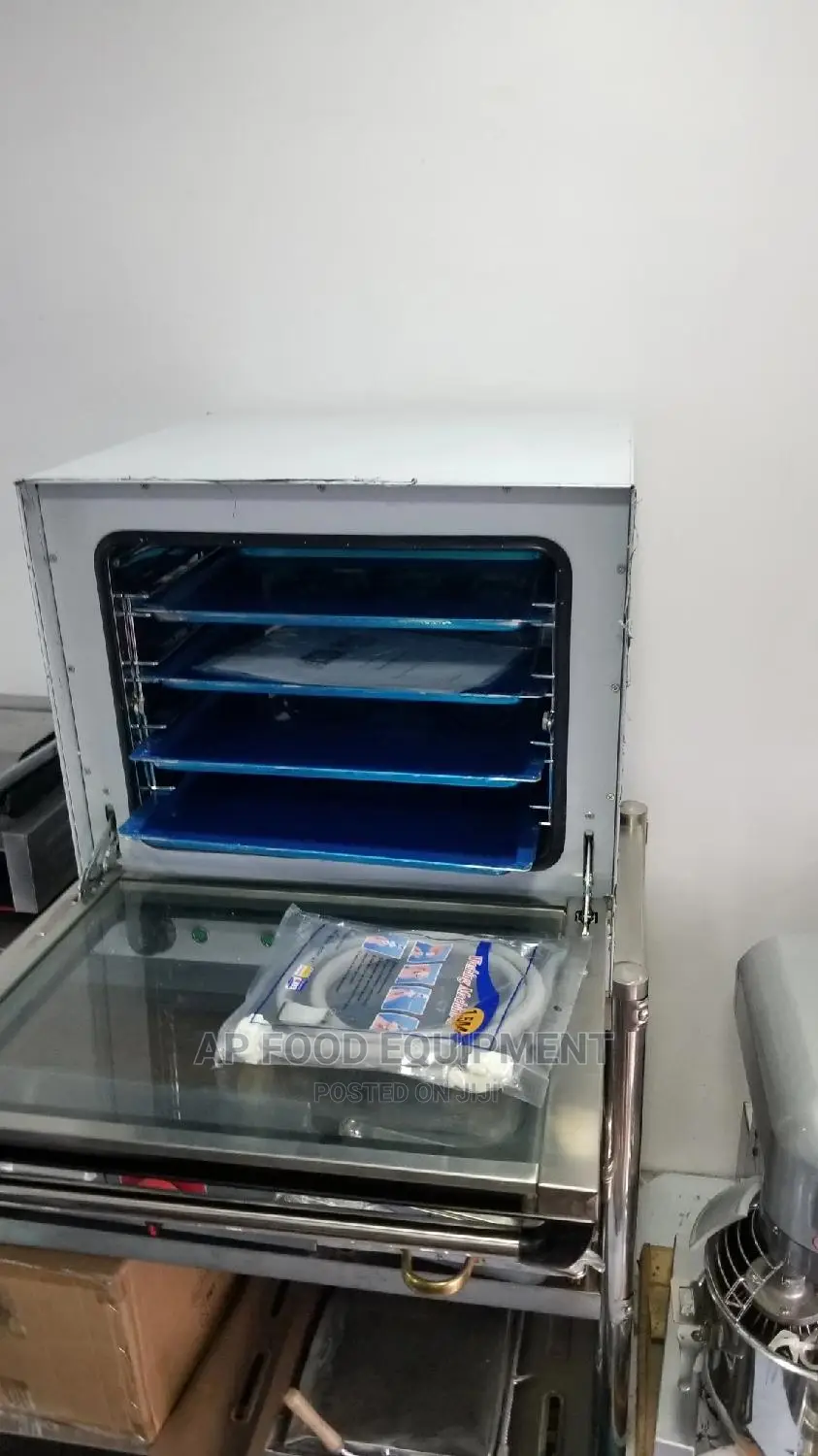 4trays Convention Oven.
