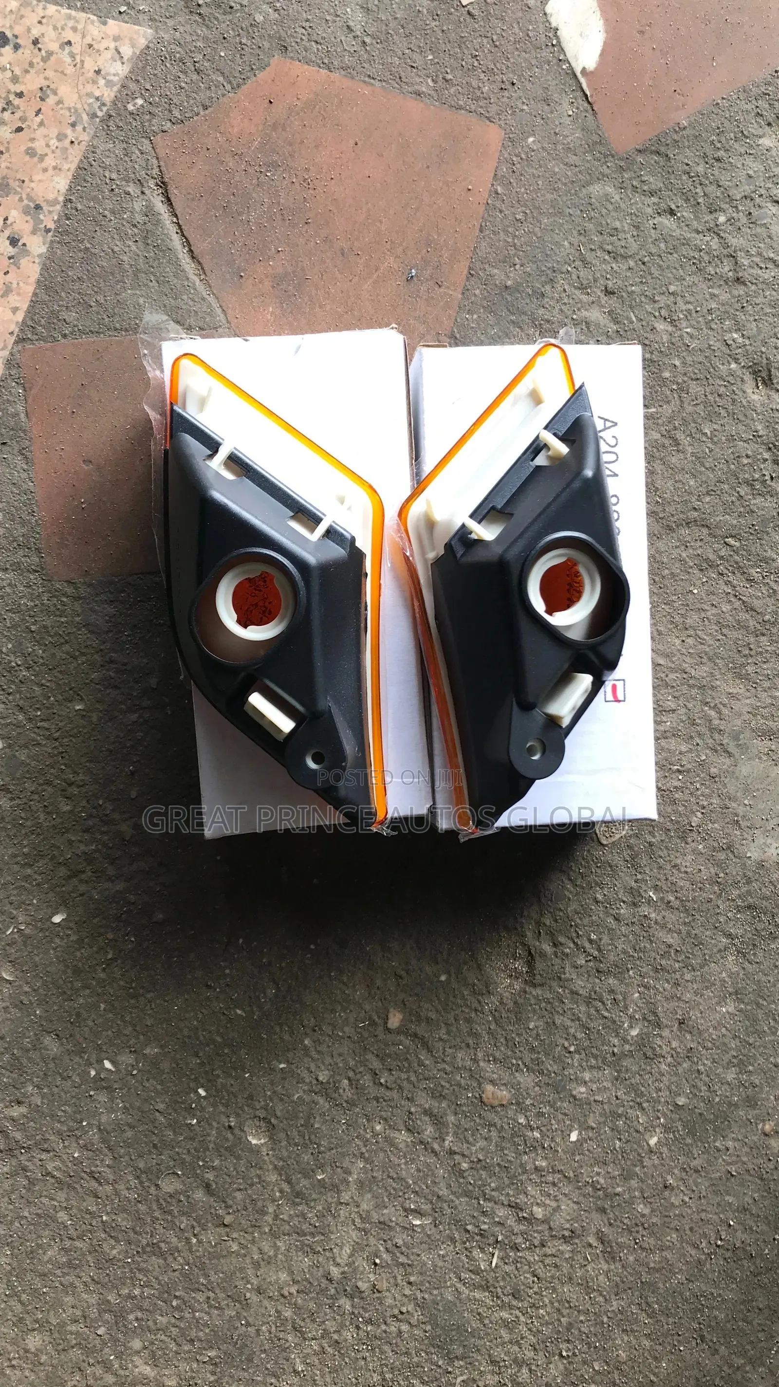 Side Bumper Marker Lamp C300 204 L R Side 2010 Year Model