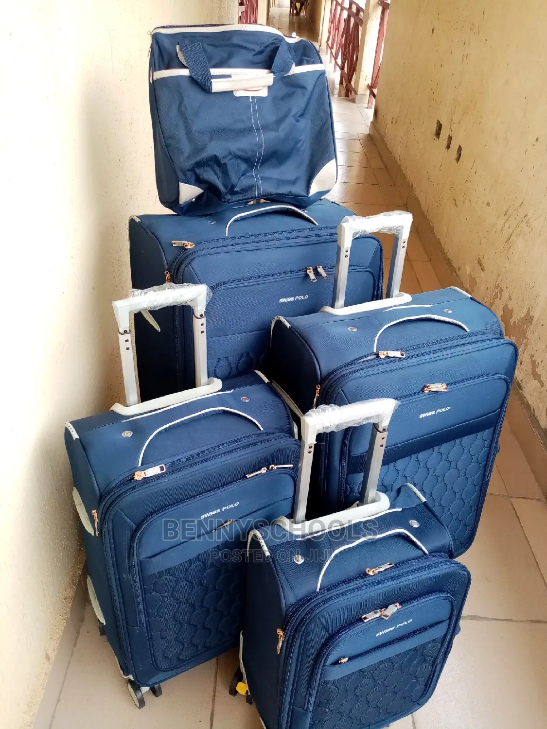 Set of 5 Blue Swiss Polo Traveling Luggage Boxes