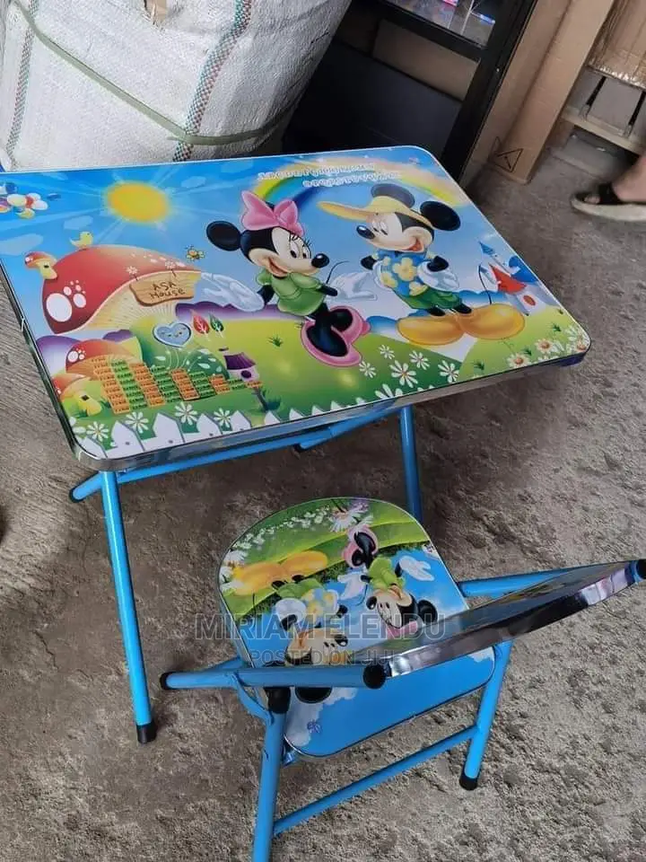 Reading Dinning Table and Chair for Kids