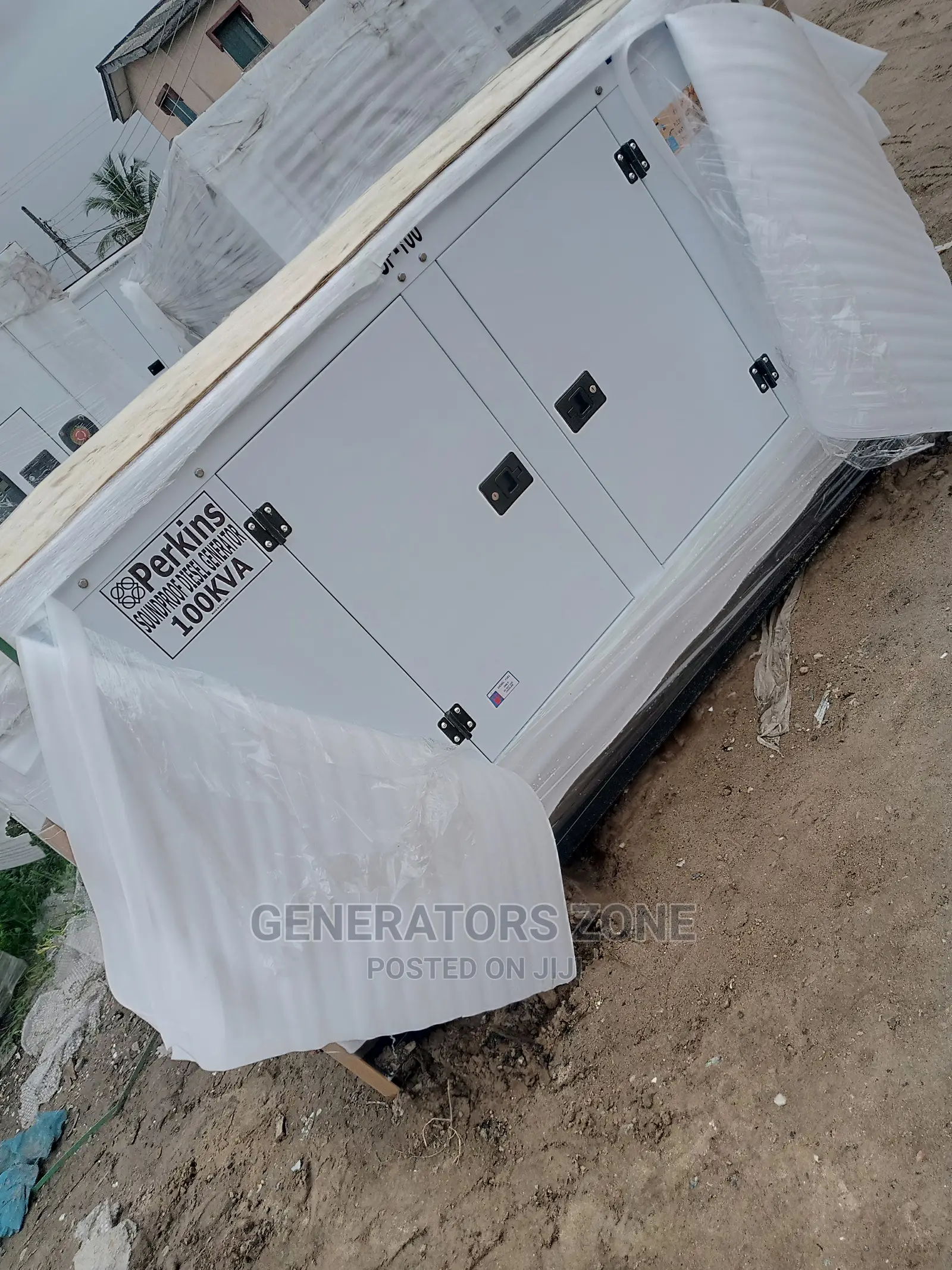 Soundproof Diesel Use Perkins Soundproof Generator100kva