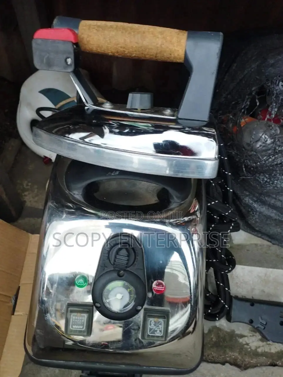 3liters Industrial Steaming Irons for Laundry and Fashion