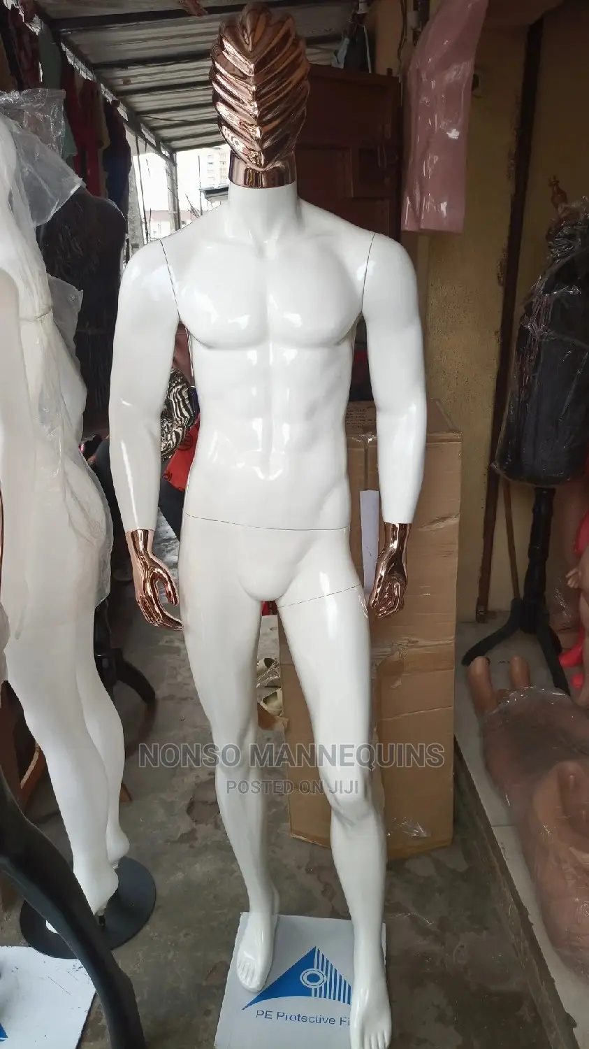 Roae Gold Glossy White Body Huge Male Mannequin