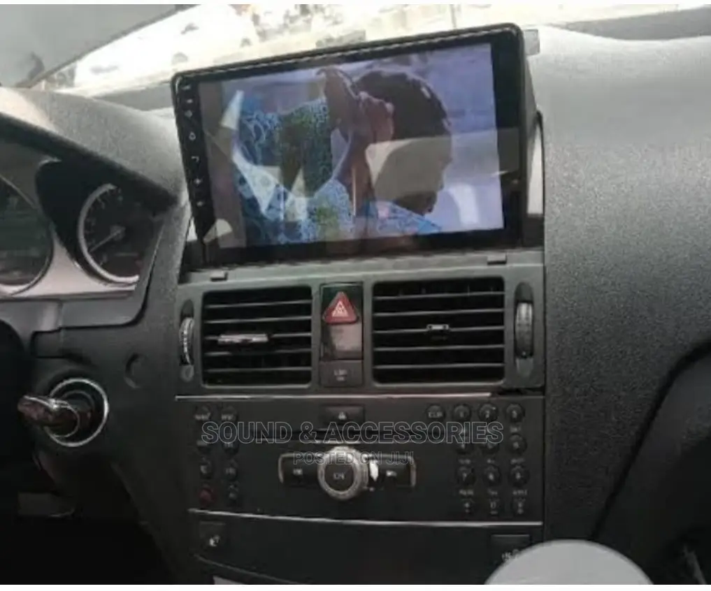Mercedes Benz Android Screen C300 W204 2007-2011 With Reverse Camera.